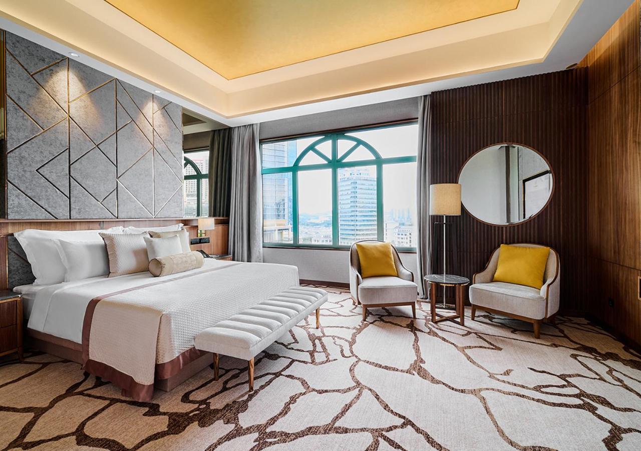 Sunway Resort Hotel Petaling Jaya Exterior photo Deluxe Suite